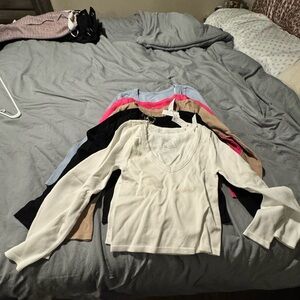 NWT BUNDLE OF 6 L/S seamless tees!! 2 white, 2 black, 1 tan, 1 pink, & 1 blue.
